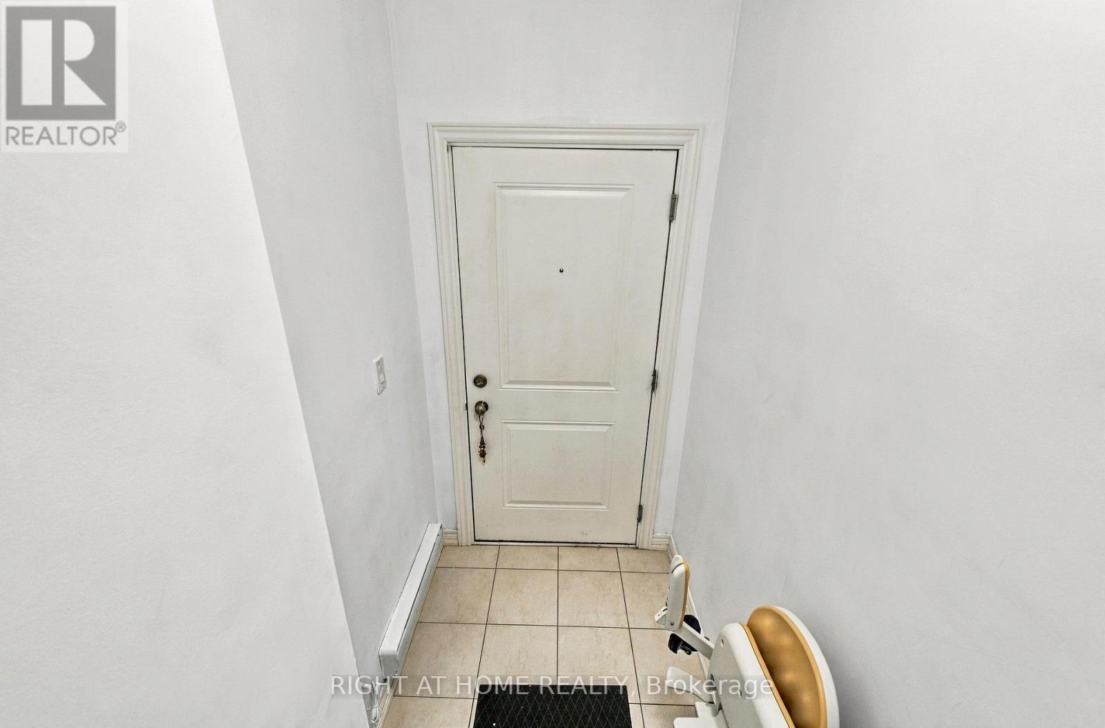 28 - 2199 Lillykin Street, Oakville, Ontario  L6H 0X6 - Photo 4 - W13846458