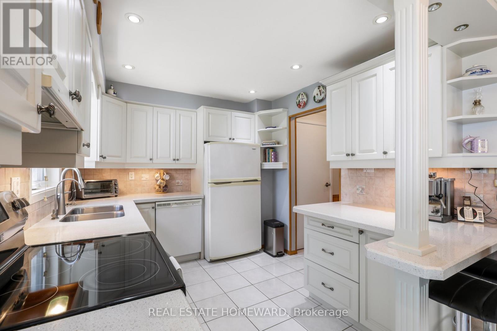 6399 Colebrook Crescent, Mississauga, Ontario  L5N 3E3 - Photo 15 - W13846568