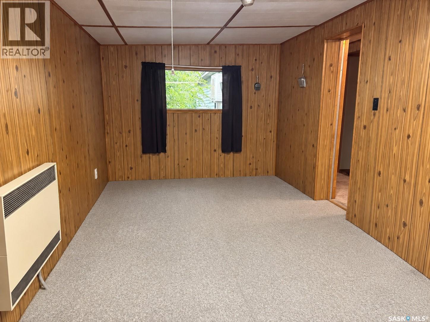 425 Park Avenue, Outlook, Saskatchewan  S0L 2N0 - Photo 3 - SK049894