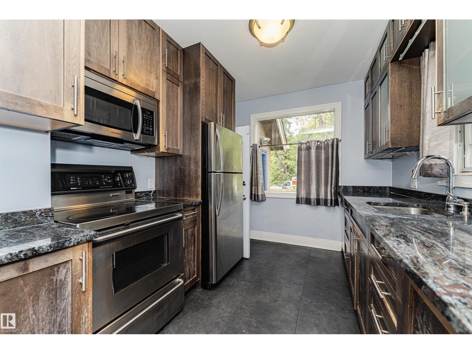 10918 84 Av Nw, Edmonton, Alberta  T6G 0V4 - Photo 12 - E4510939
