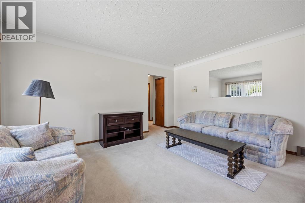 1081 MICHIGAN AVENUE Sarnia Ontario Canada N7S2B5 3