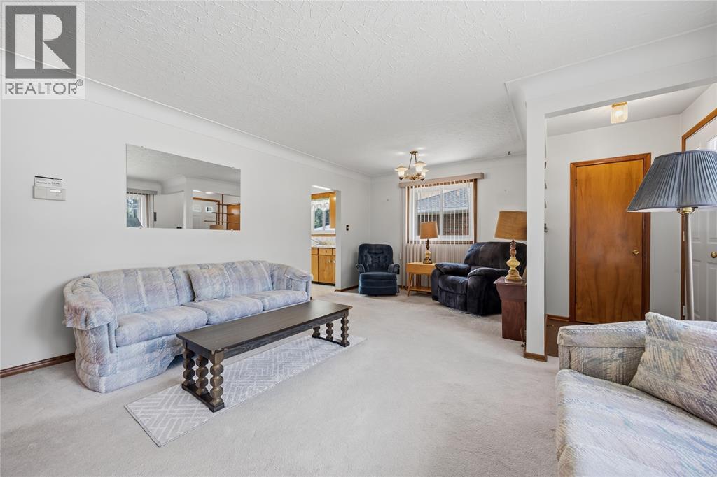 1081 MICHIGAN AVENUE Sarnia Ontario Canada N7S2B5 4