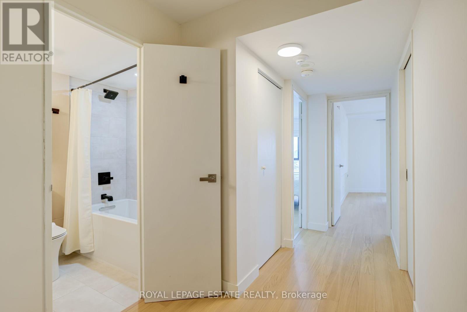 A12 - 284 Mill Road, Toronto, Ontario  M9C 4W6 - Photo 20 - W13845462