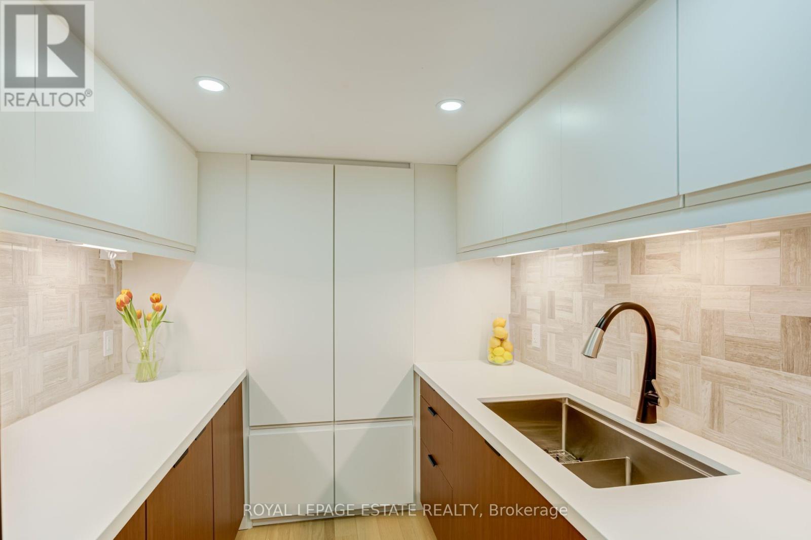 A12 - 284 Mill Road, Toronto, Ontario  M9C 4W6 - Photo 16 - W13845462