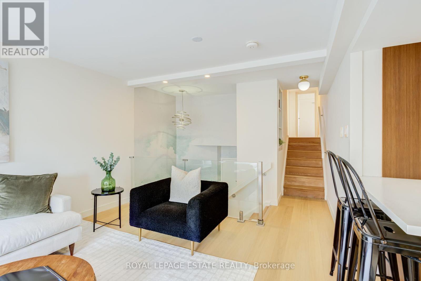 A12 - 284 Mill Road, Toronto, Ontario  M9C 4W6 - Photo 2 - W13845462