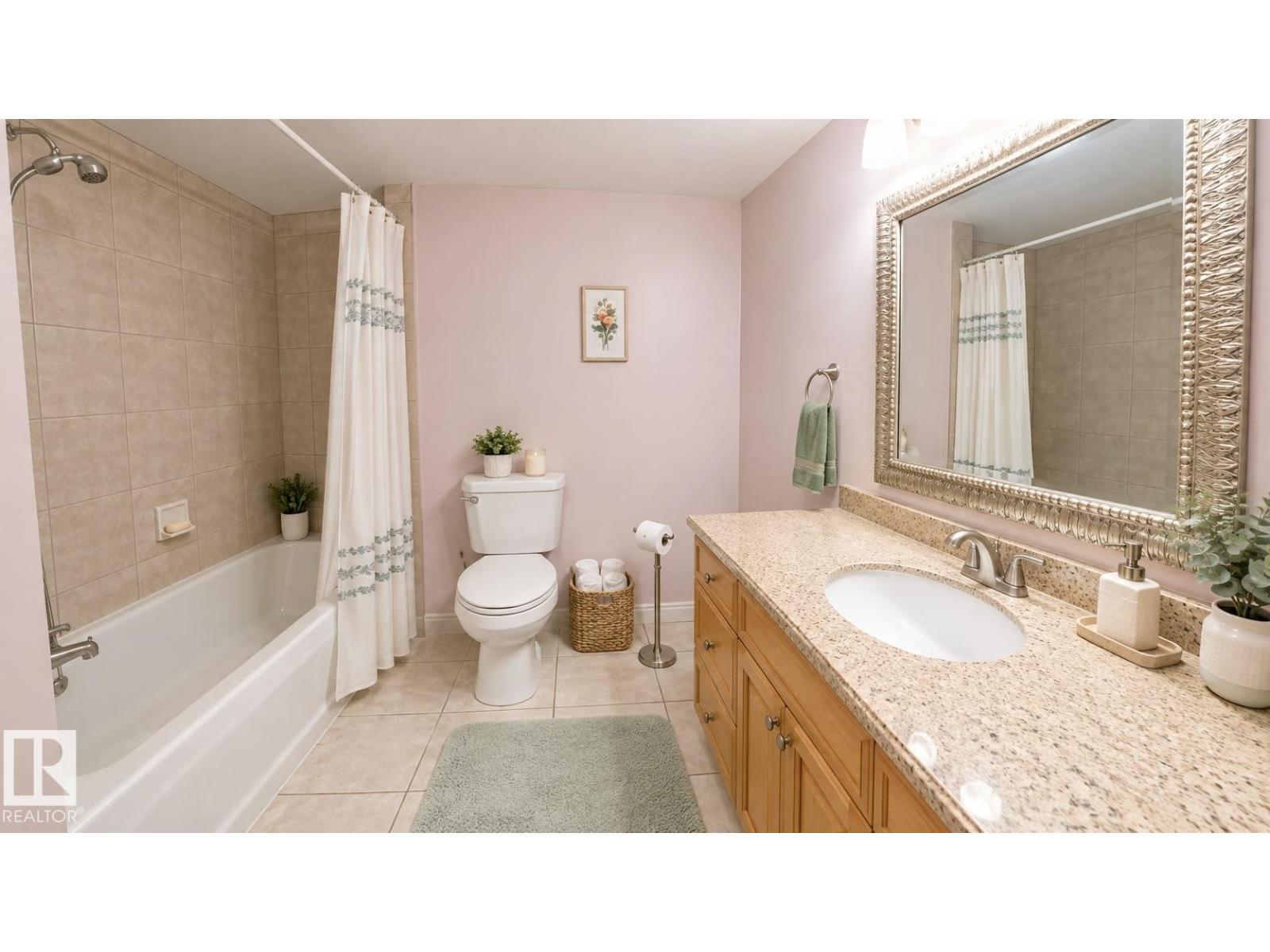 #109 10838 108 ST NW