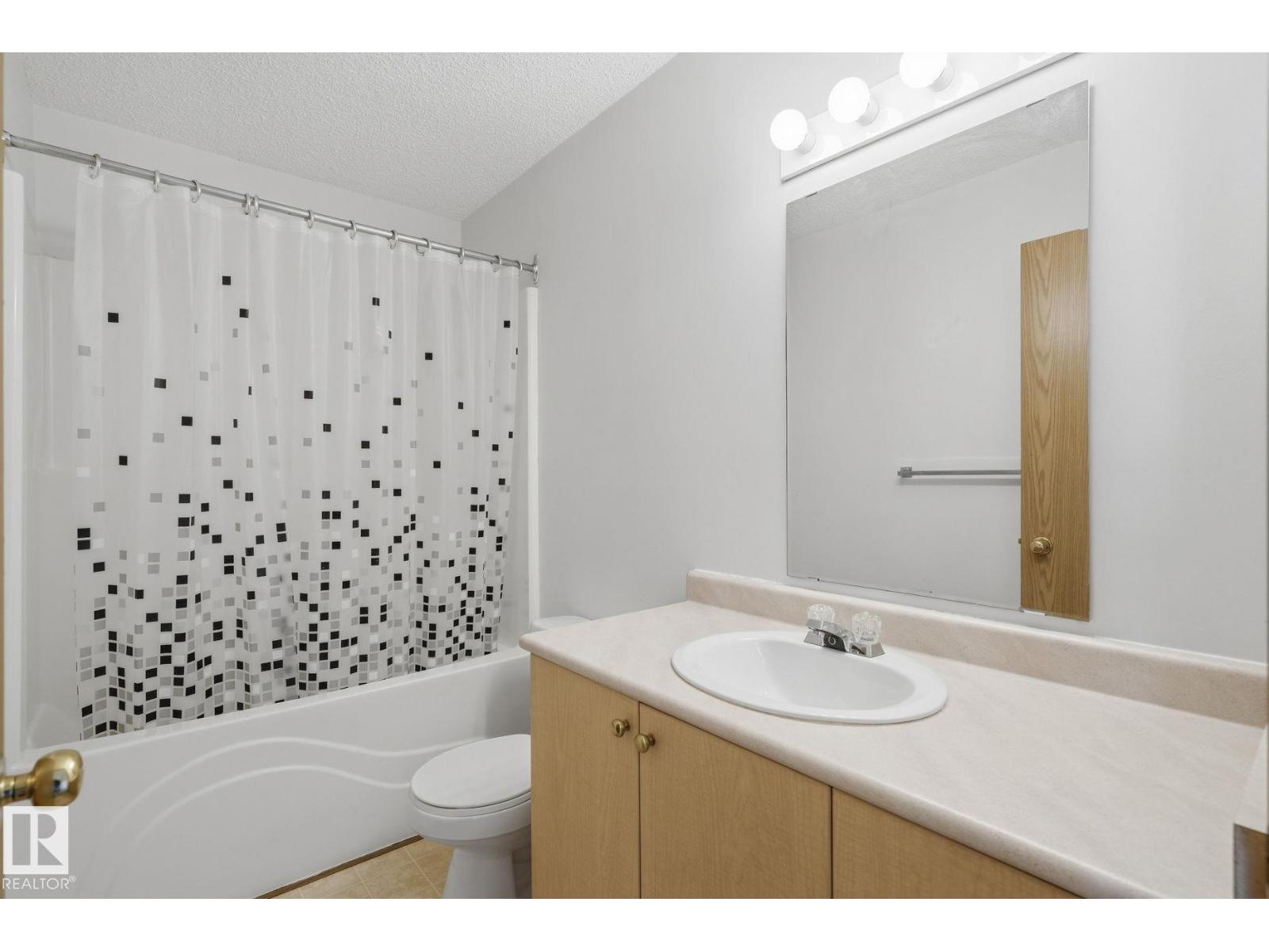 #408 610 KING ST