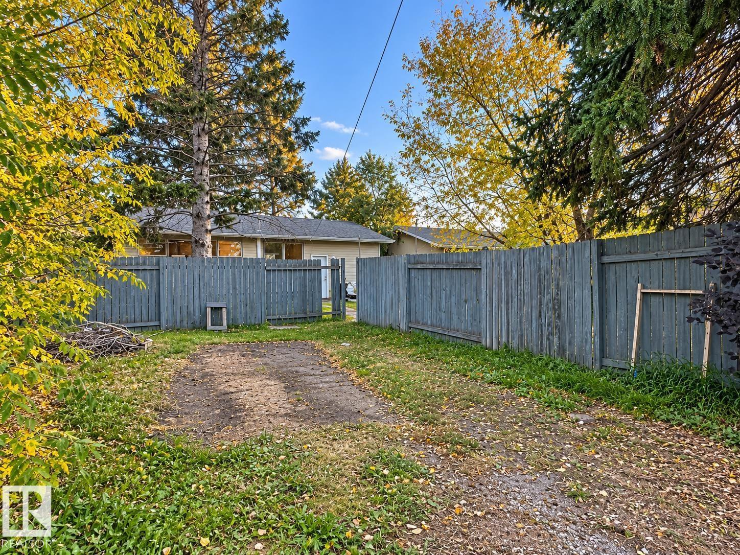 12204 40 AV NW