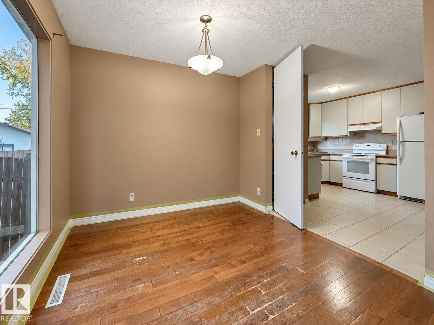 12204 40 AV NW