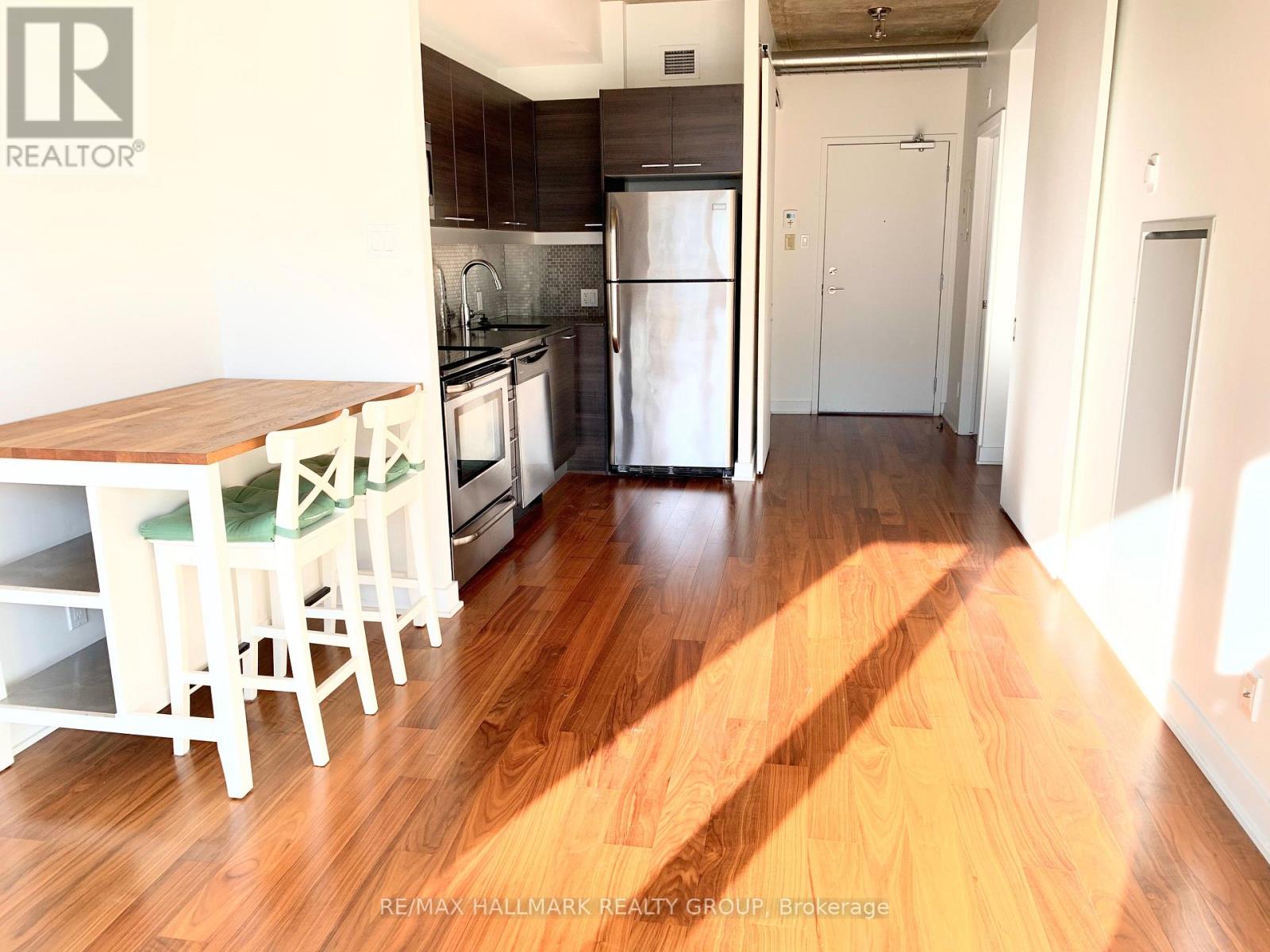 704 - 354 Gladstone Avenue, Ottawa, Ontario  K2P 0R4 - Photo 3 - X13846610