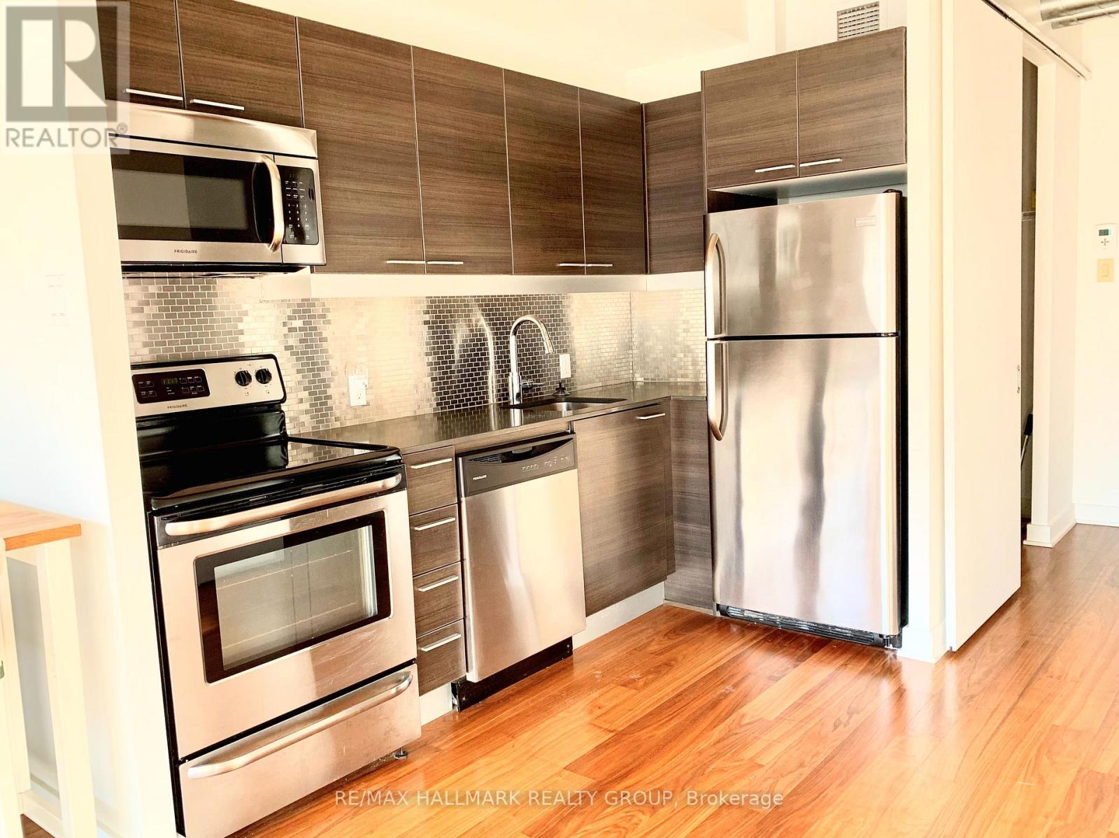 704 - 354 Gladstone Avenue, Ottawa, Ontario  K2P 0R4 - Photo 4 - X13846610