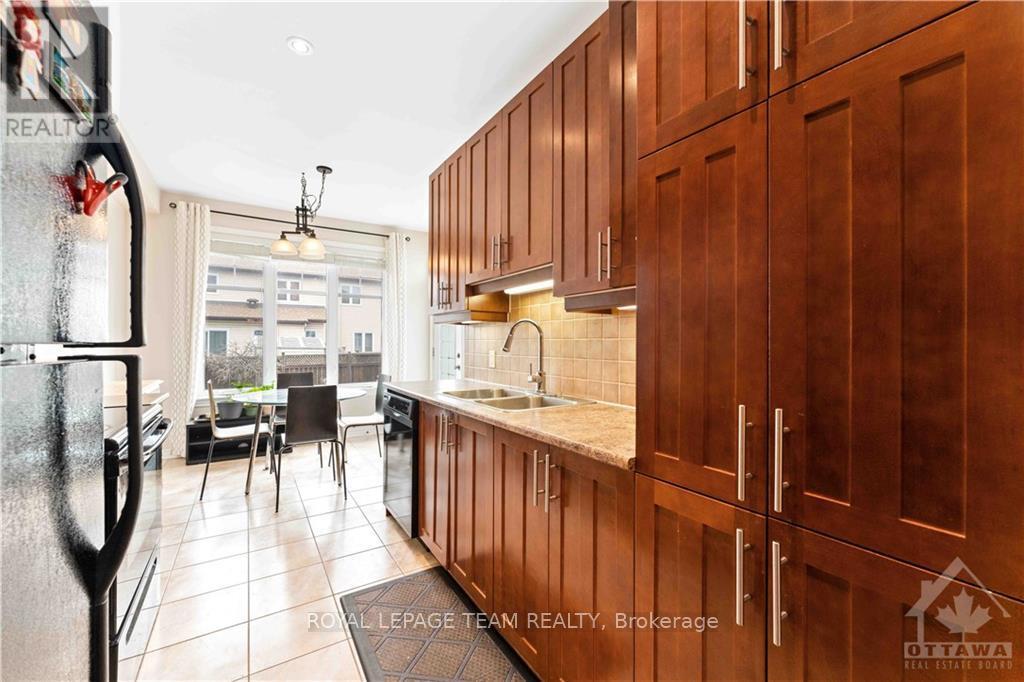 112 Furness Way, Ottawa, Ontario  K2G 7E4 - Photo 13 - X13846634