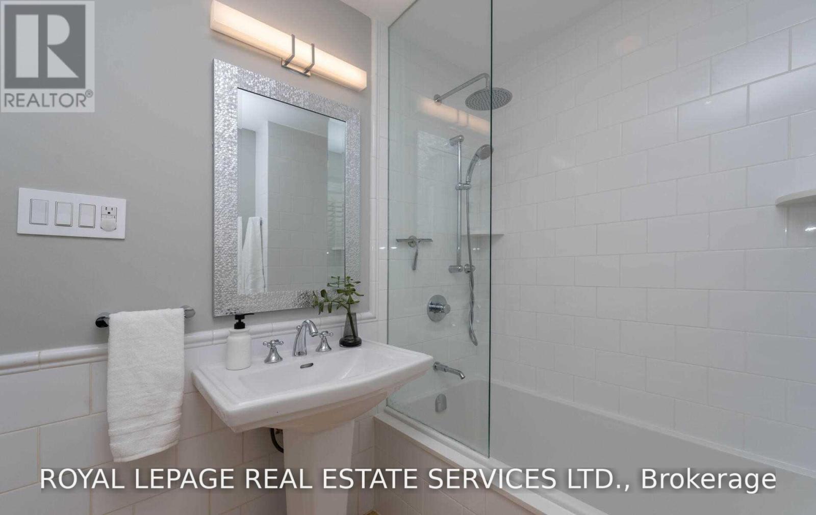 101 Old Orchard Grove, Toronto, Ontario  M5M 2E1 - Photo 31 - C13846606