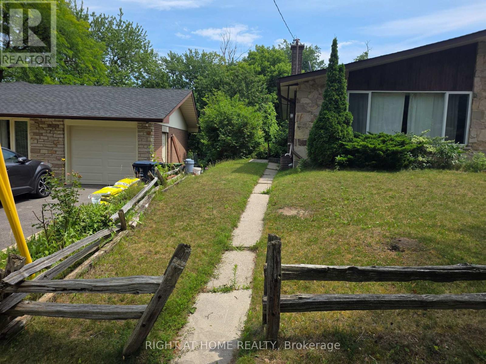 131 Thicketwood Drive, Toronto, Ontario  M1J 2A2 - Photo 2 - E13846592