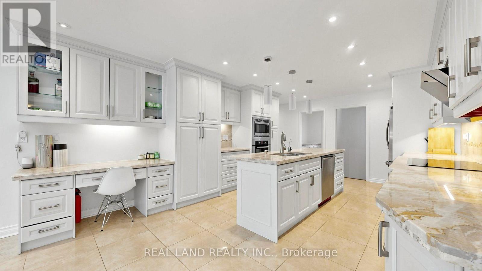 22 Ardwold Gate, Richmond Hill, Ontario  L4B 2K2 - Photo 15 - N13846624