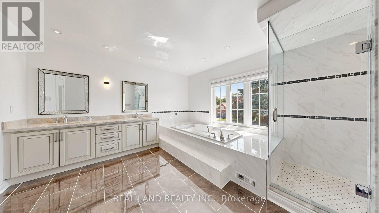 22 Ardwold Gate, Richmond Hill, Ontario  L4B 2K2 - Photo 24 - N13846624