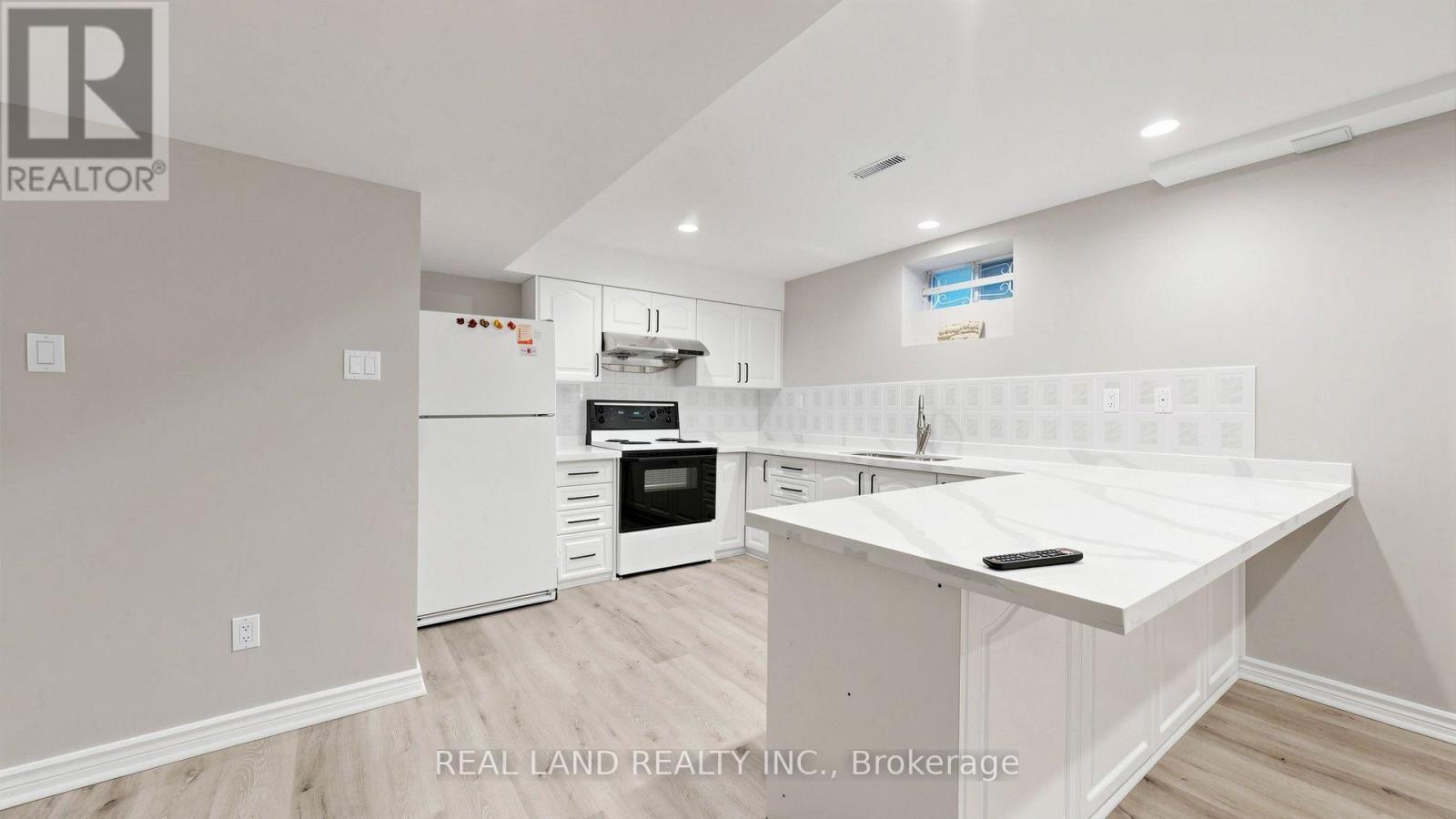 22 Ardwold Gate, Richmond Hill, Ontario  L4B 2K2 - Photo 34 - N13846624