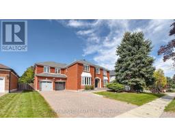 22 ARDWOLD GATE, Richmond Hill, Ontario
