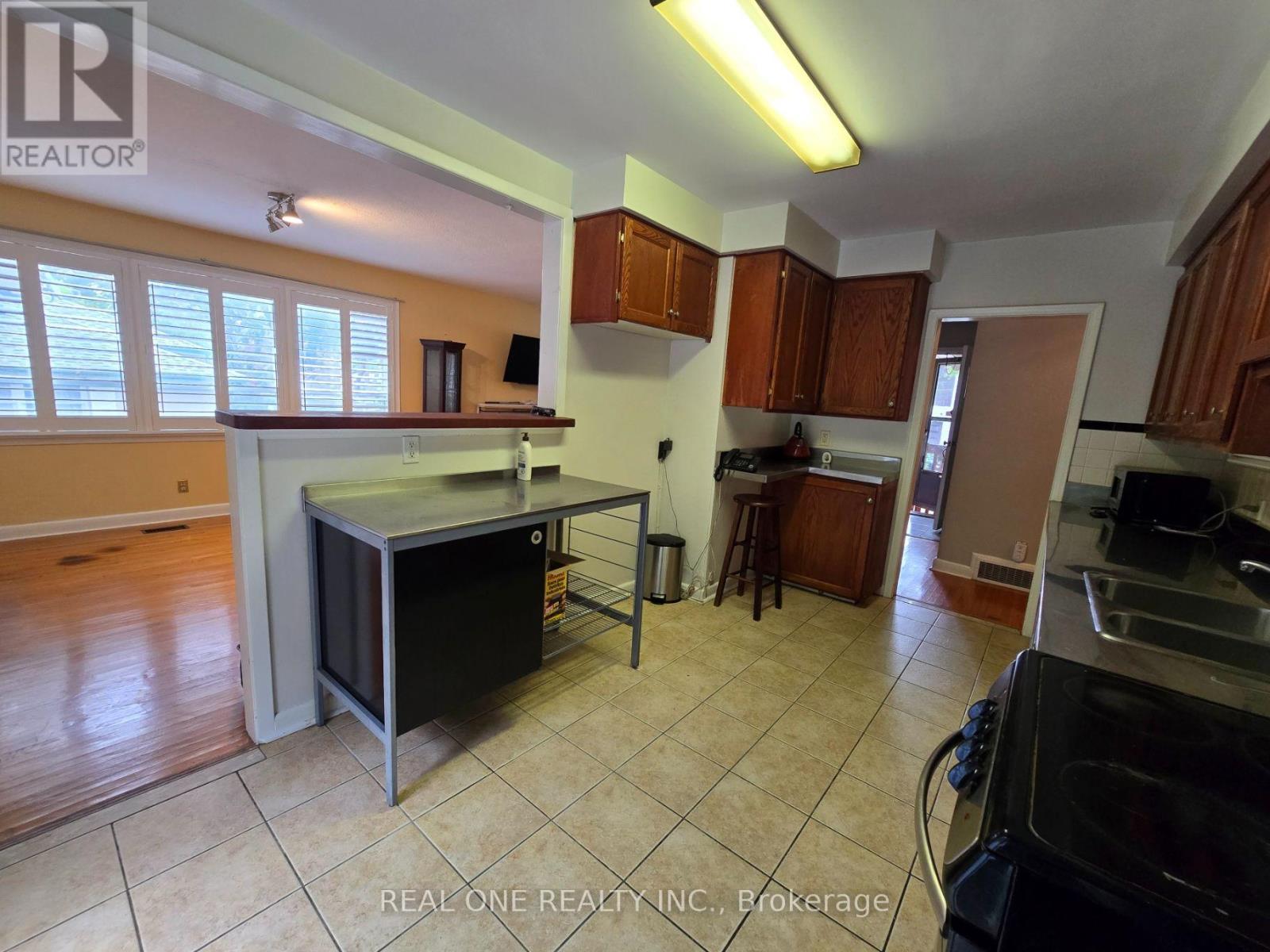 389 Kerrybrook Drive, Richmond Hill, Ontario  L4C 3R4 - Photo 11 - N13846628