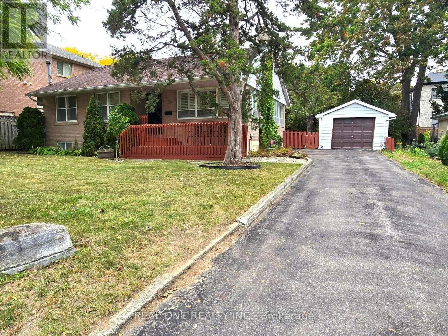 389 Kerrybrook Drive, Richmond Hill, Ontario  L4C 3R4 - Photo 2 - N13846628