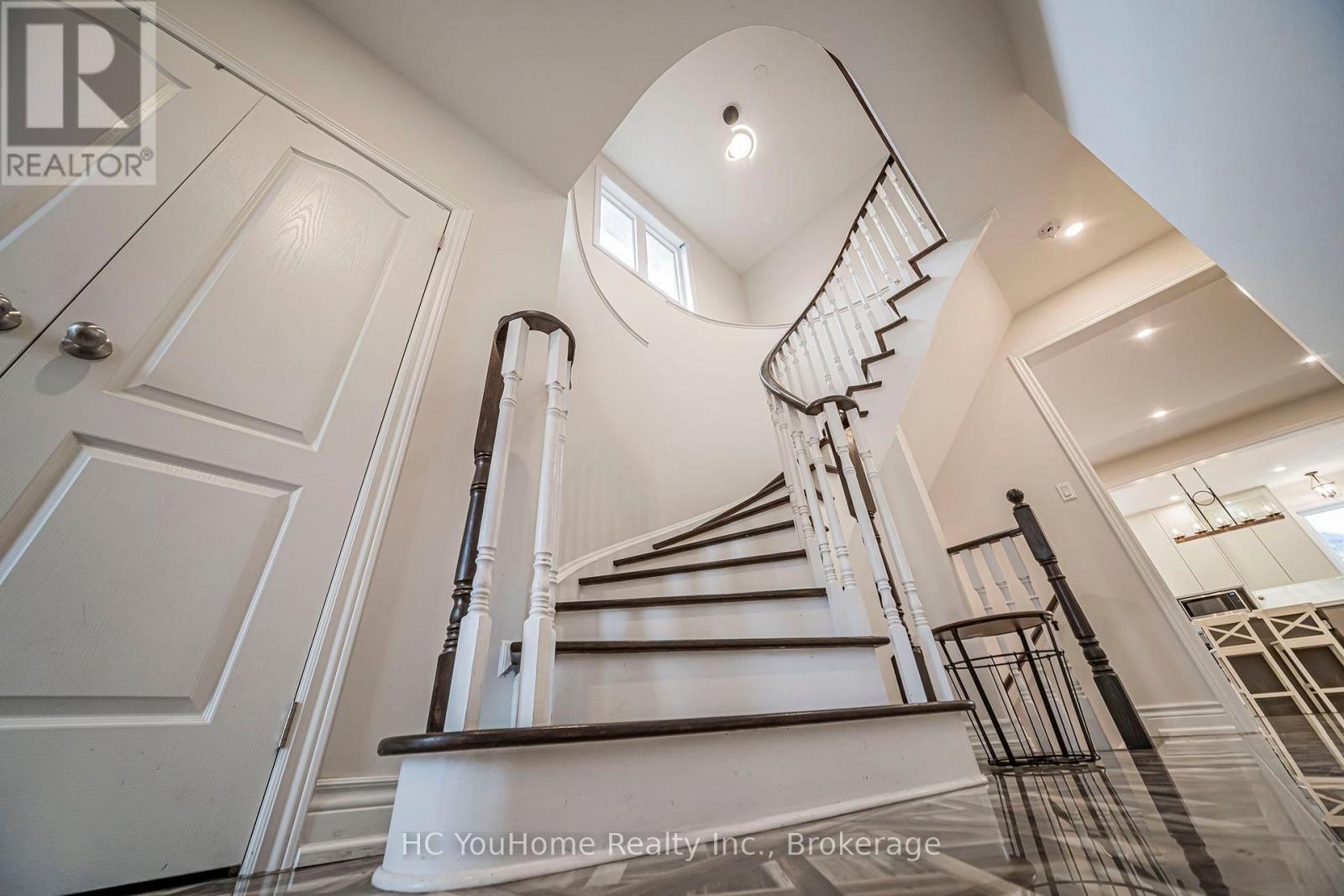 56 Princess Diana Drive, Markham, Ontario  L6C 0G9 - Photo 4 - N13846644