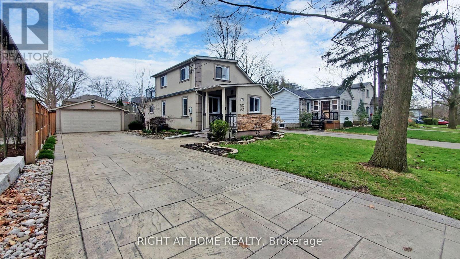 68 EAGLEWOOD BOULEVARD E