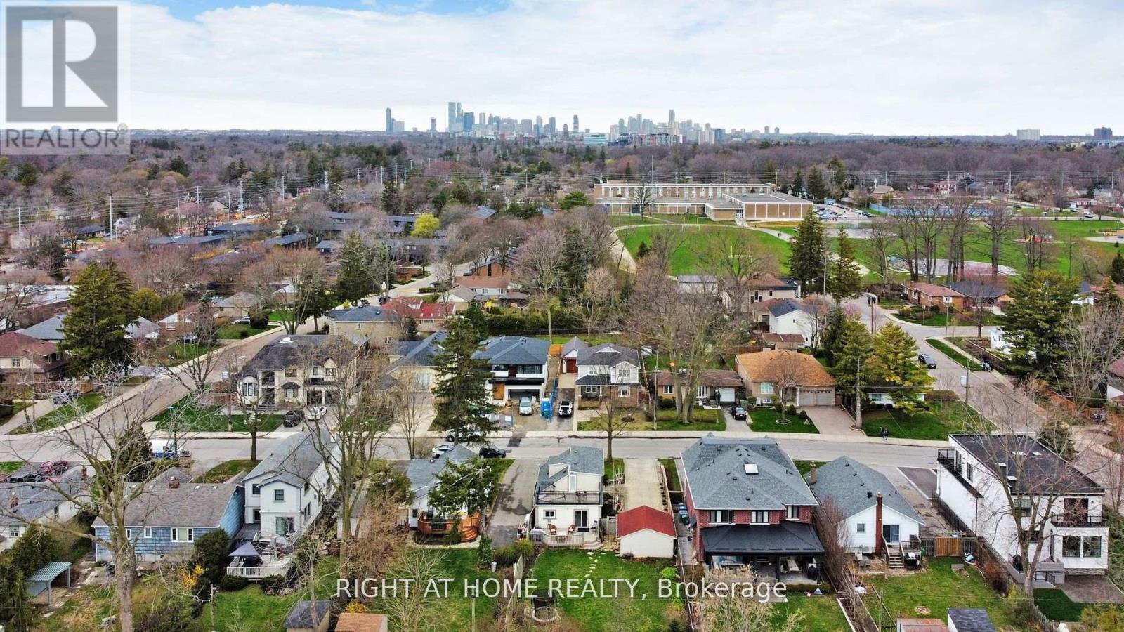 68 Eaglewood Boulevard E, Mississauga, Ontario  L5G 1V4 - Photo 26 - W13846646