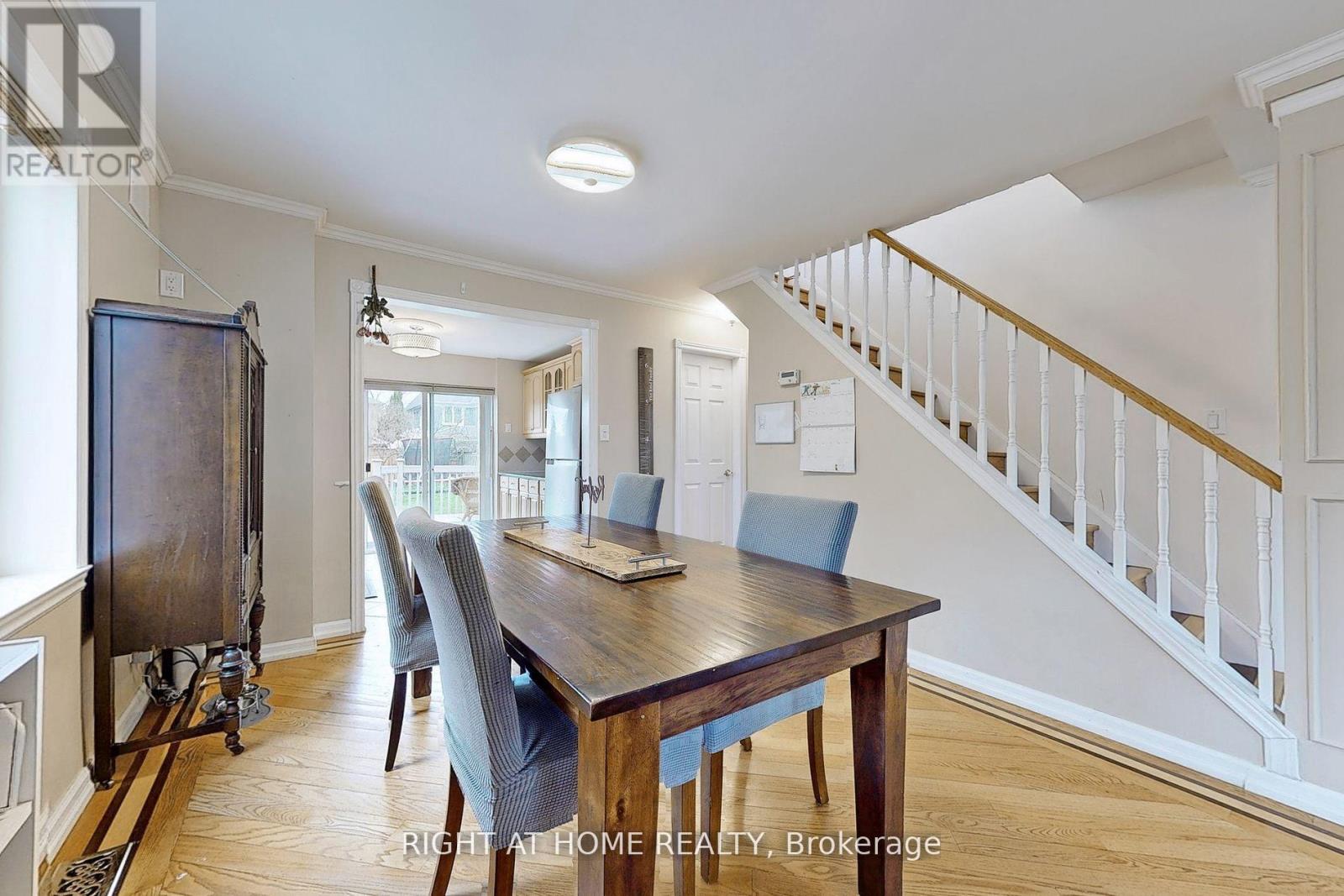 68 Eaglewood Boulevard E, Mississauga, Ontario  L5G 1V4 - Photo 8 - W13846646