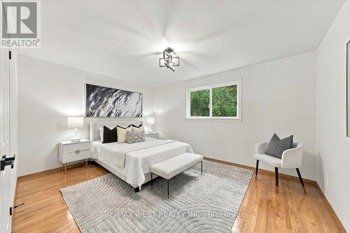 14 Burnhamill Place, Toronto, Ontario  M9C 3S4 - Photo 17 - W13846690