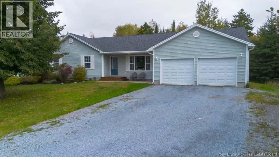 10 Queensbury Drive, Quispamsis, New Brunswick  E2E 5B5 - Photo 1 - NB148650