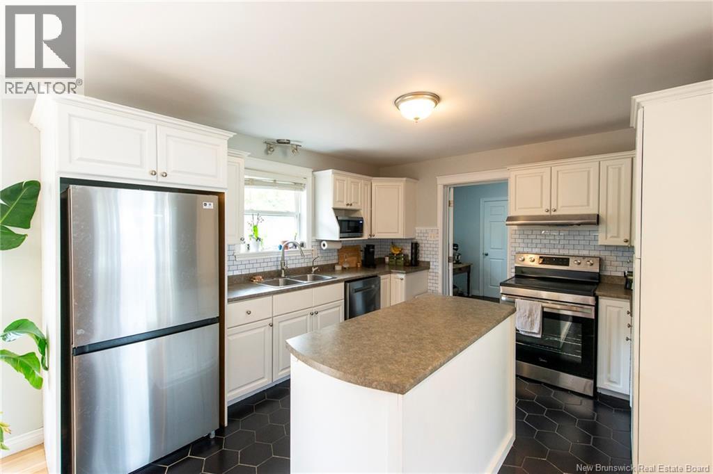 10 Queensbury Drive, Quispamsis, New Brunswick  E2E 5B5 - Photo 5 - NB148650