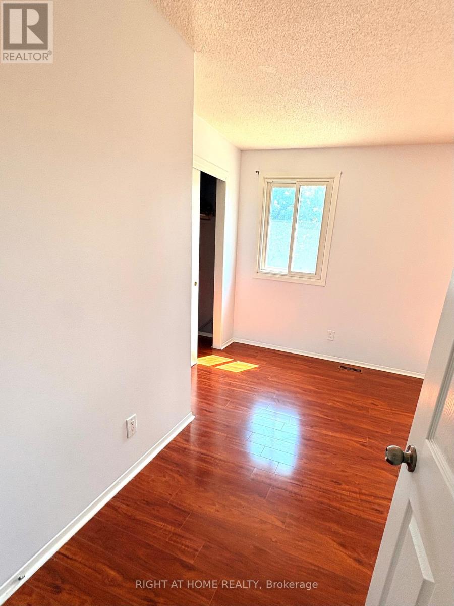 Main Floor - 32 Vintage Crescent, St. Catharines (Ridley), Ontario  L2S 3C3 - Photo 18 - X13846704