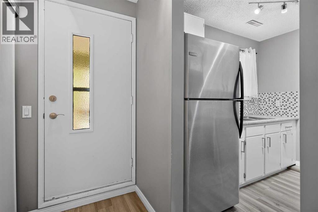 1006, 2520 Palliser Drive SW
