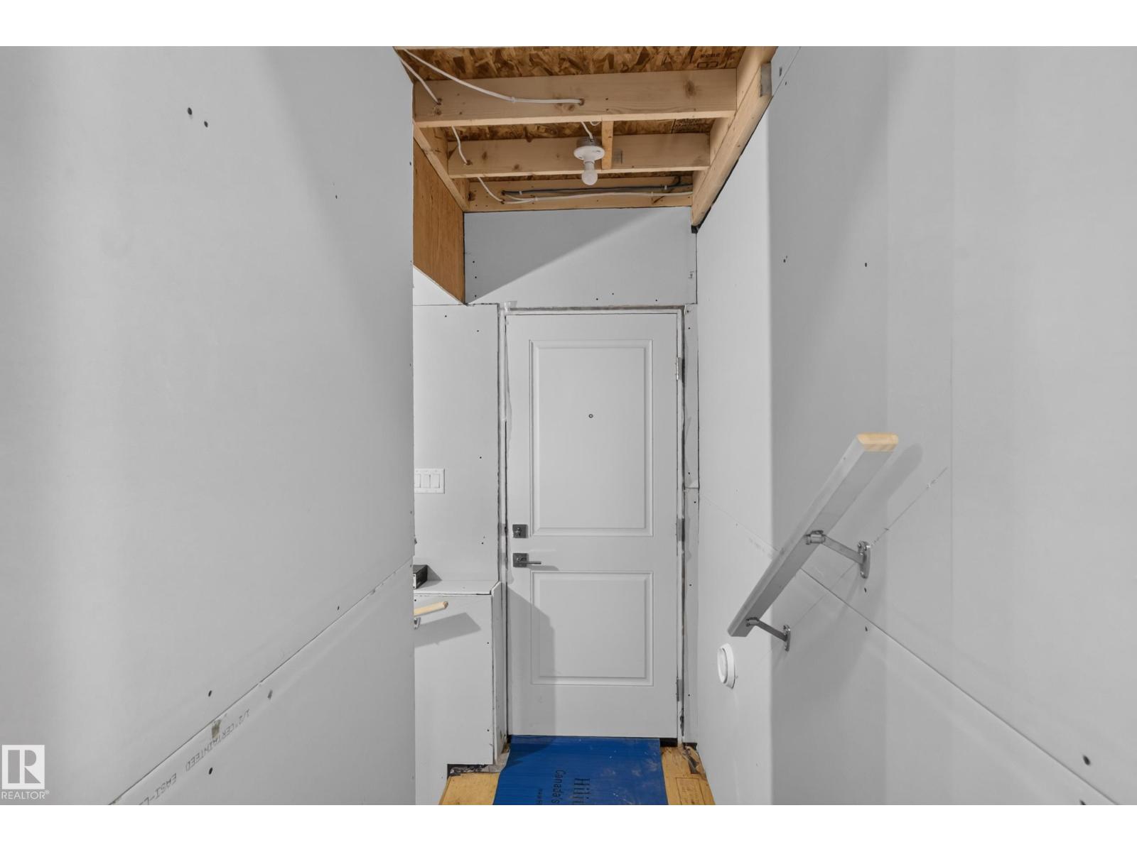 103 EDGEFIELD WY