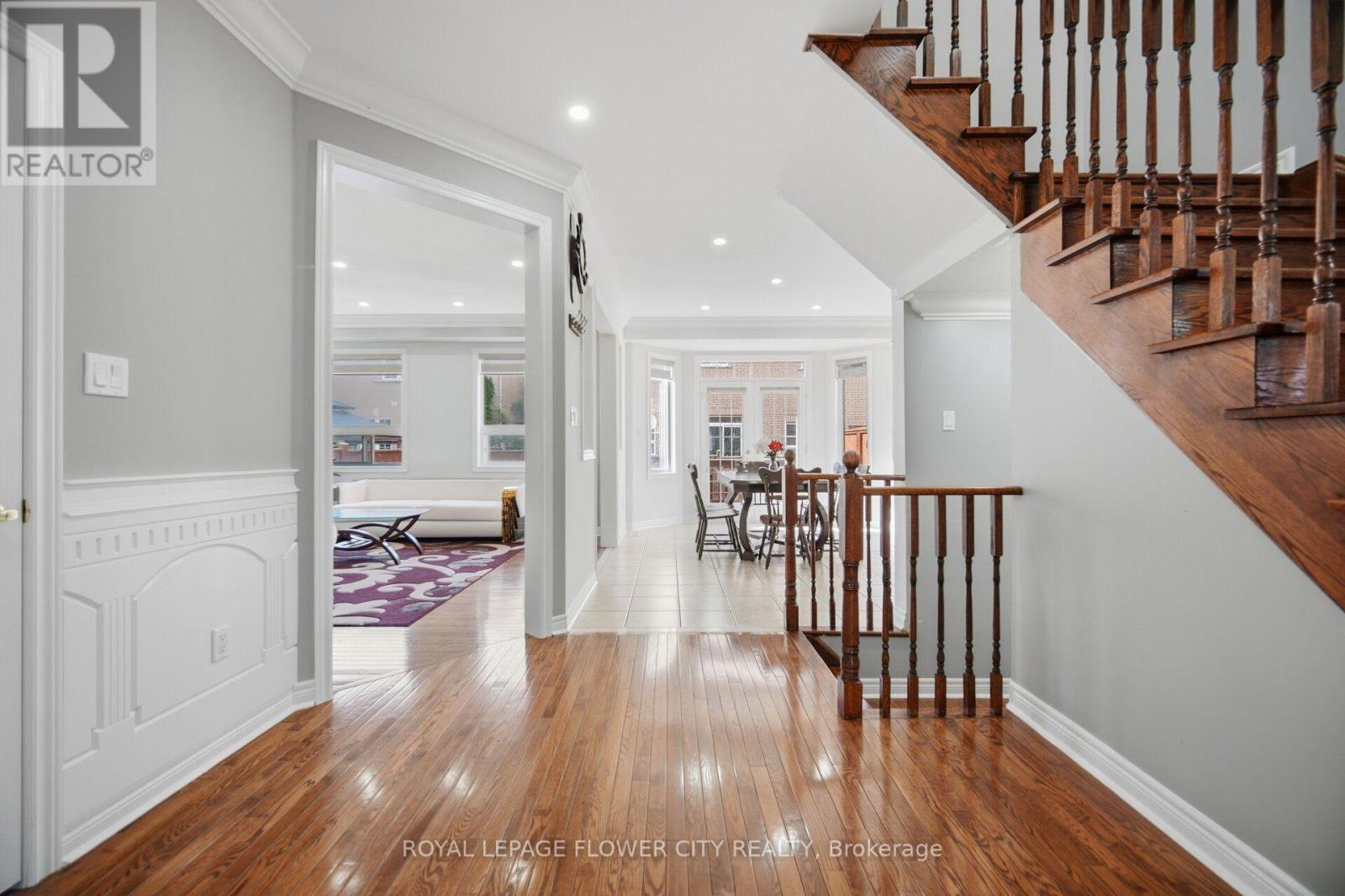 4 Castle Mountain Drive, Brampton, Ontario  L6R 2Y1 - Photo 8 - W13842246
