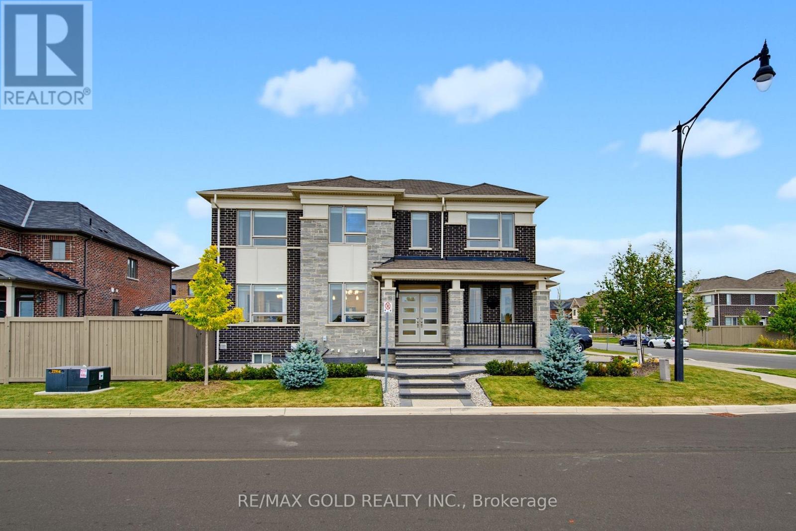 53 Affusion Road, Brampton, Ontario  L7A 5G1 - Photo 2 - W13846698