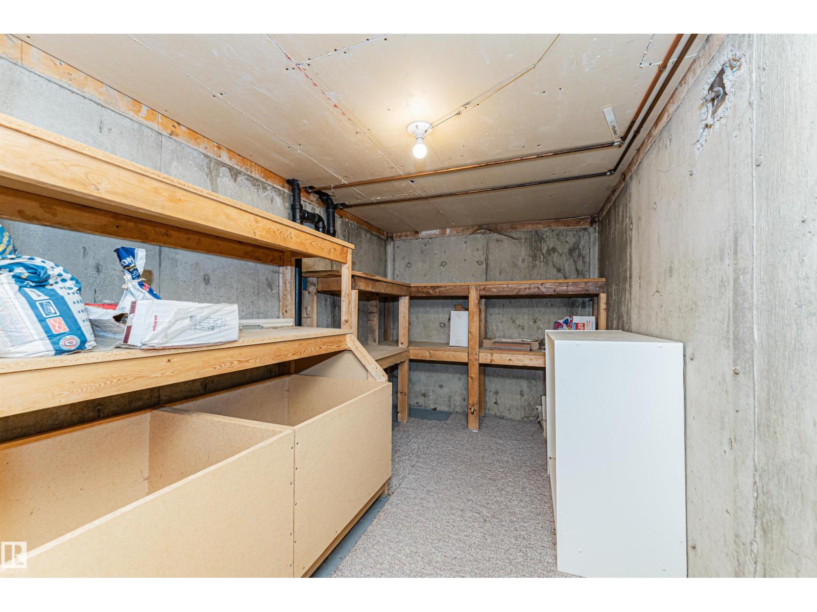 15903 111 ST NW