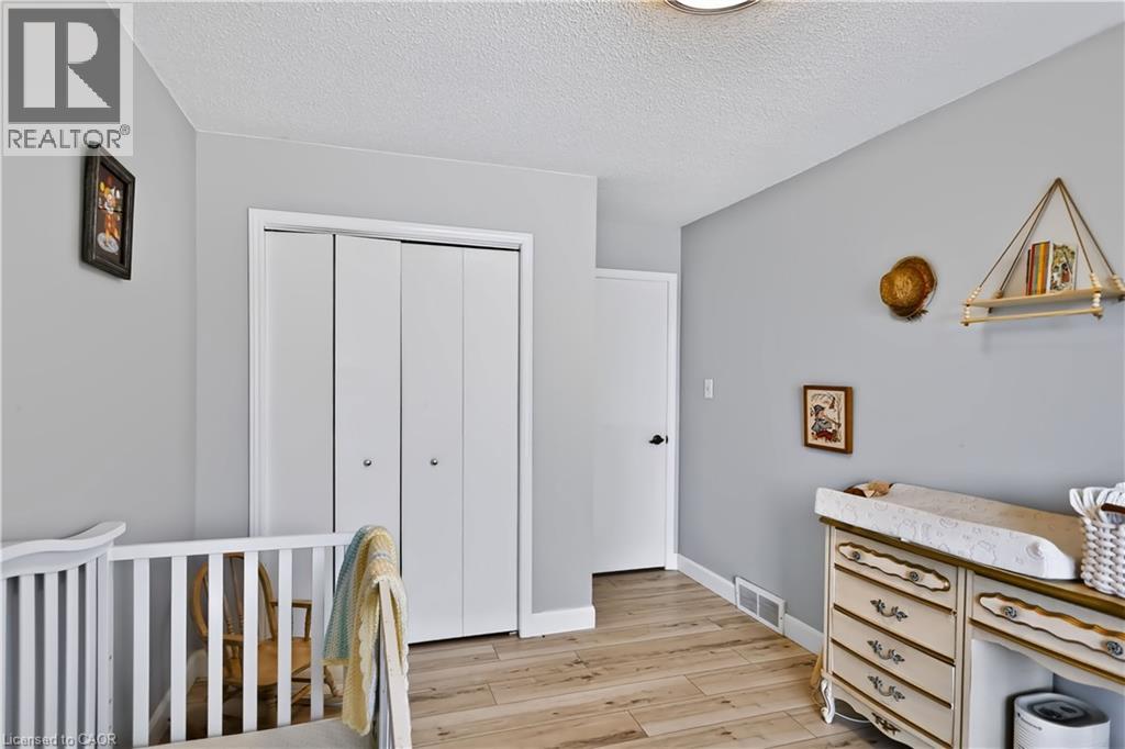 22 Oakridge Drive, Stoney Creek, Ontario  L8G 2T6 - Photo 28 - 40867832