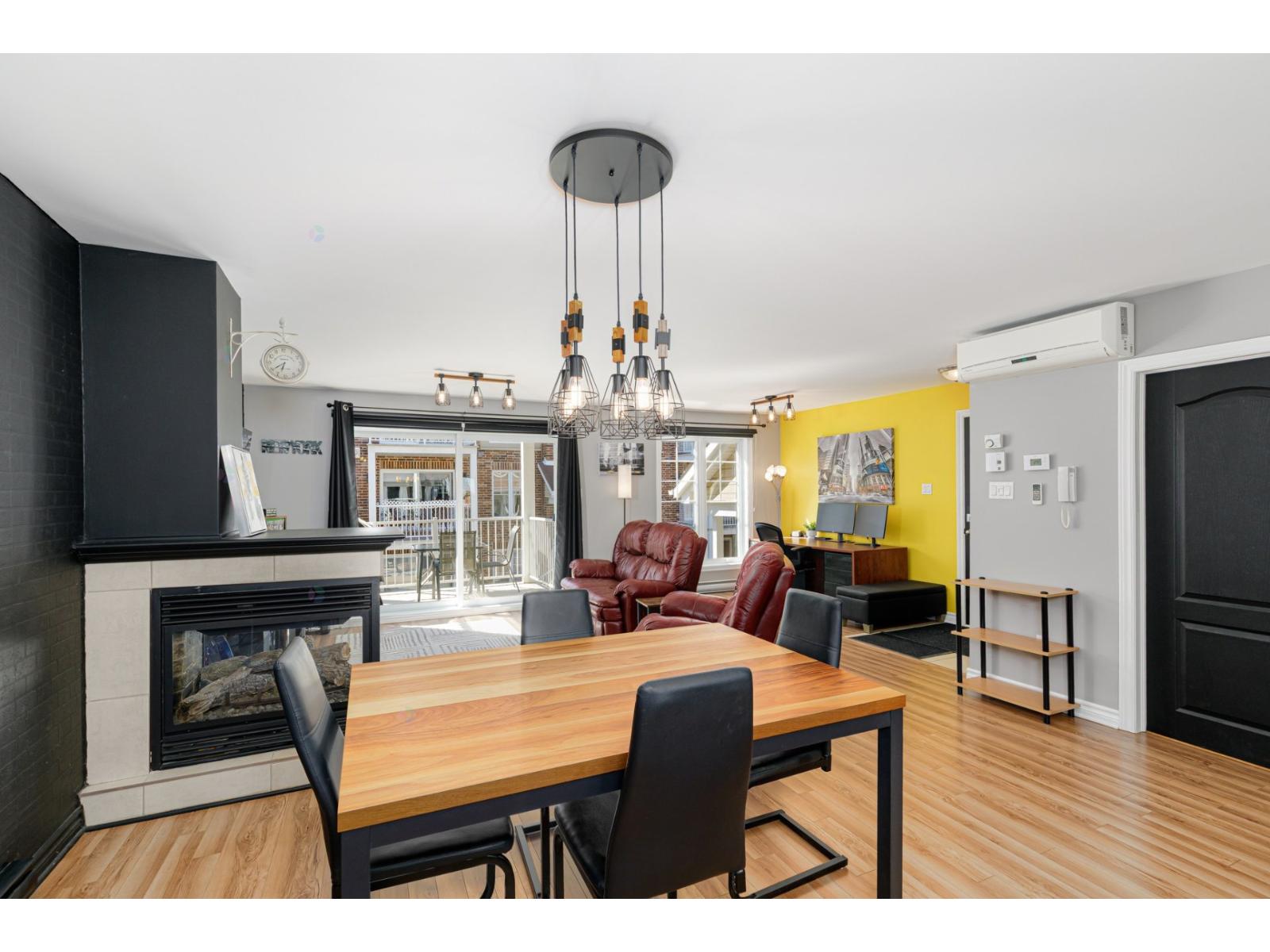 23 Boul. Ste-Anne|#4 Sainte-Anne-des-Plaines Quebec Canada J5N3K1 3