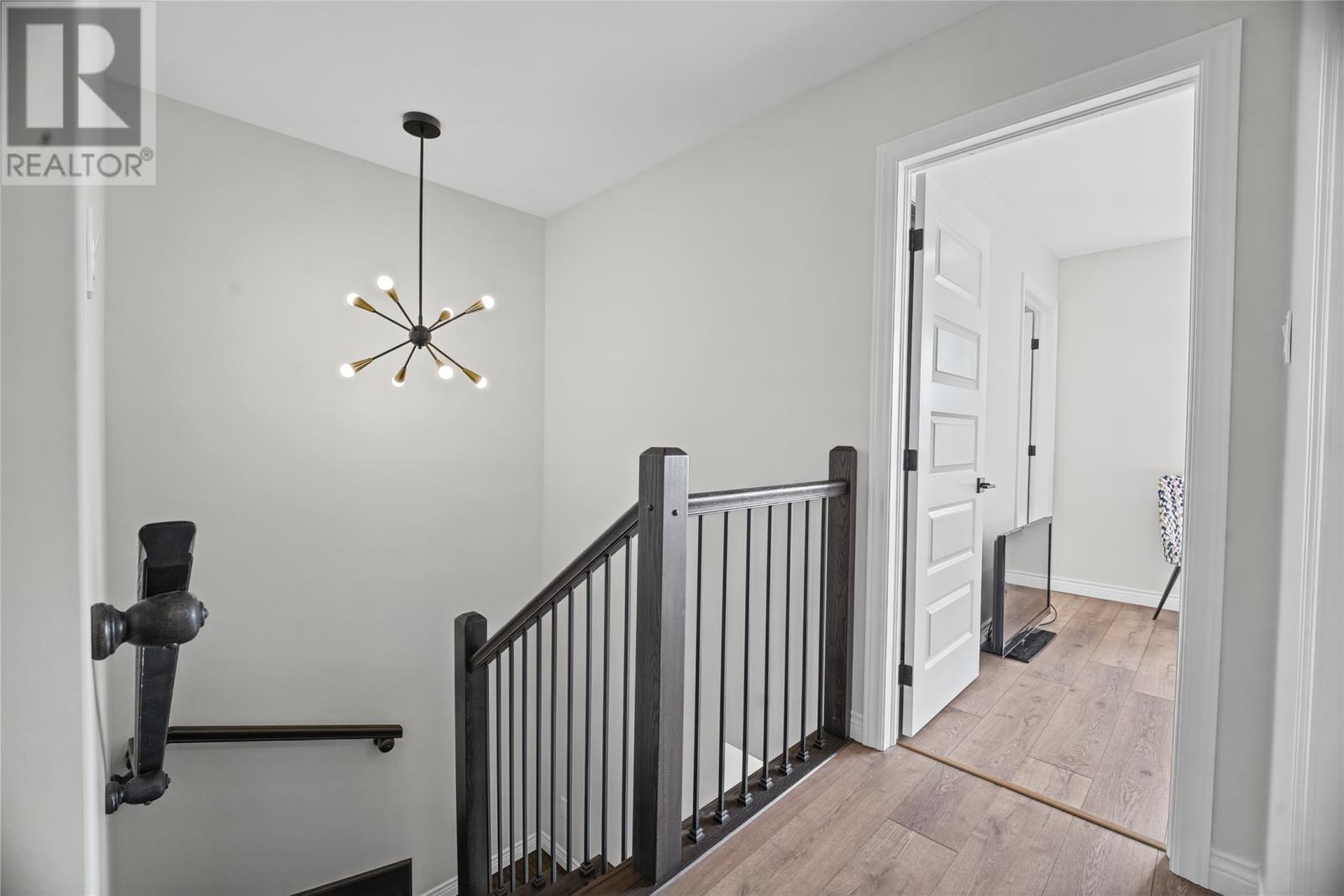 5 Nicholas Quinn Place, Paradise — photo 14