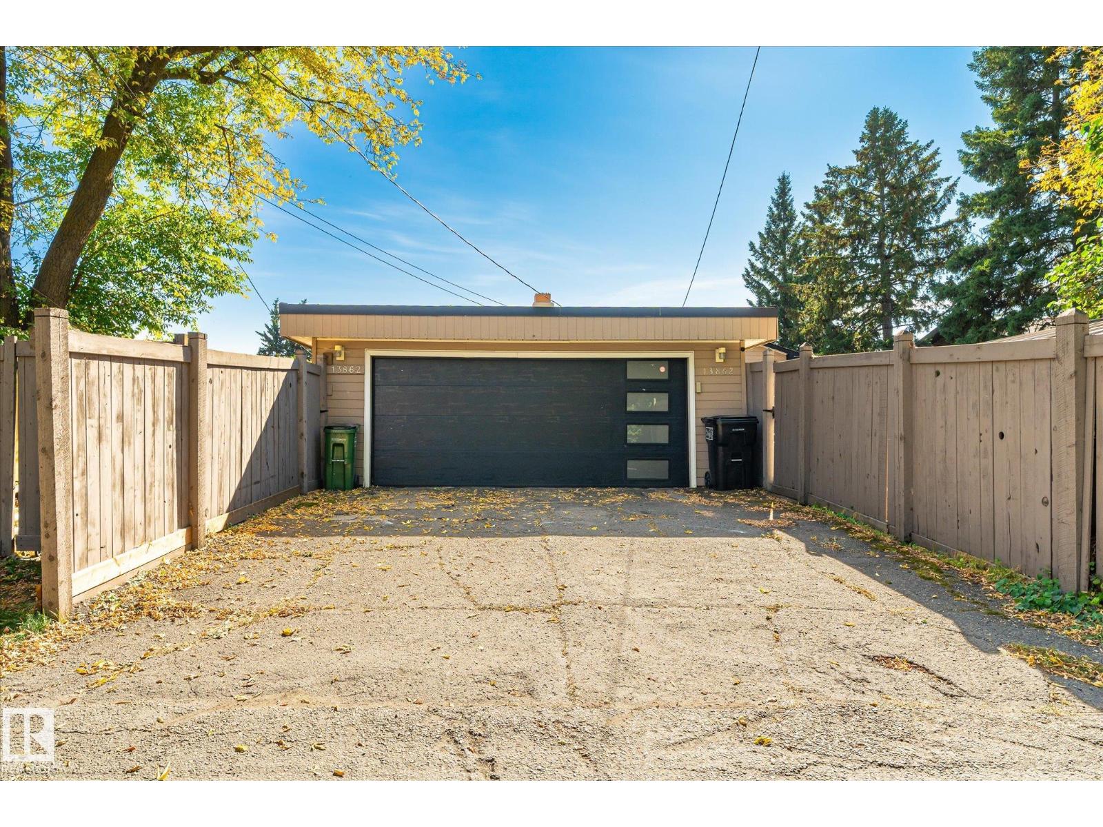 13862 Ravine DR NW