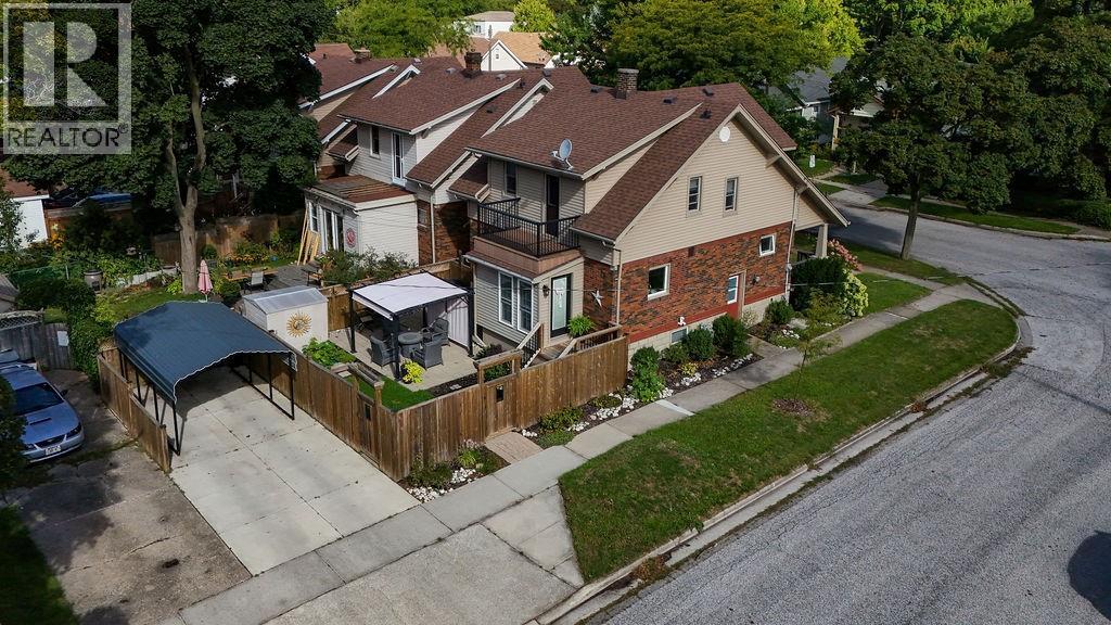 111 LINCOLN PARK AVENUE Sarnia Ontario Canada N7T4Y7 3