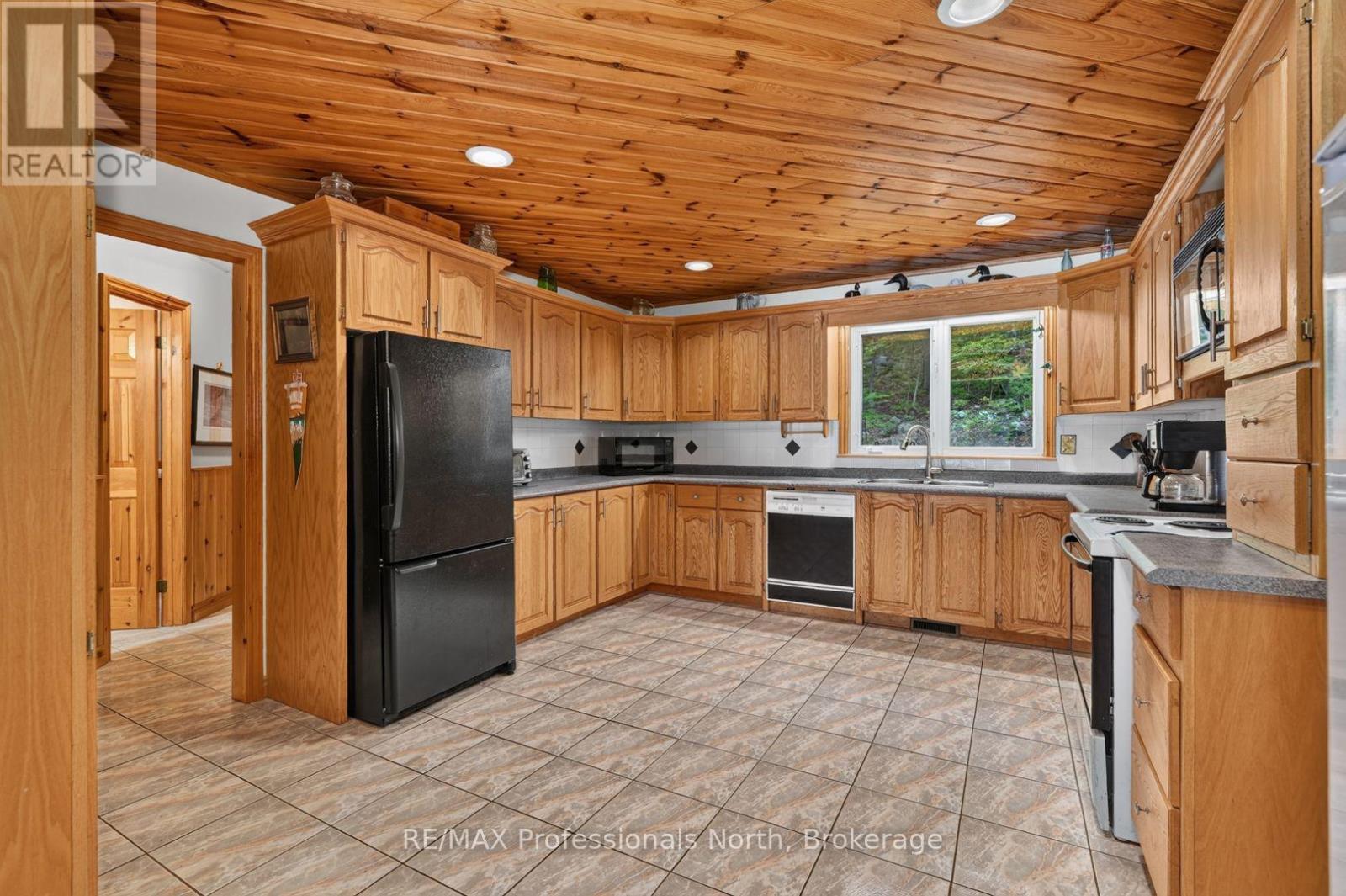 1102 Parallel Falls Lane, Minden Hills, Ontario  K0M 2K0 - Photo 12 - X13846746