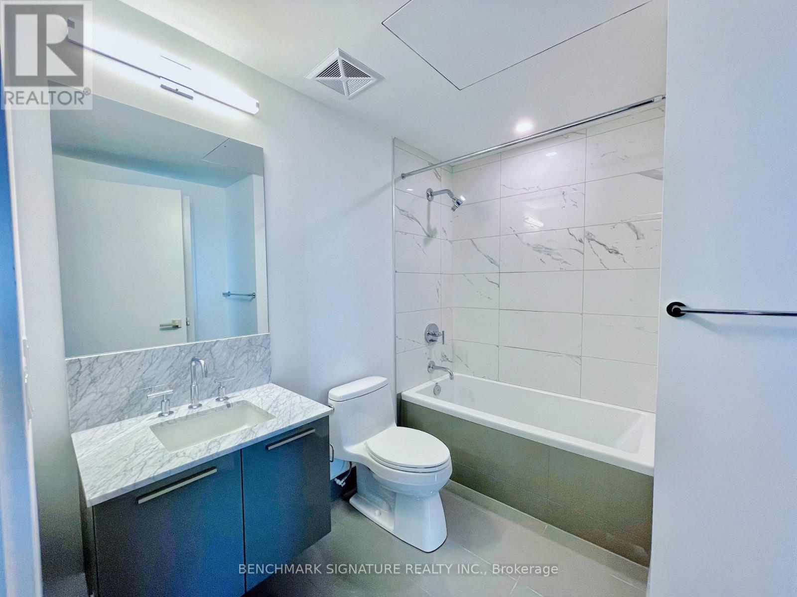 2711 - 3 Gloucester Street, Toronto (Church-Yonge Corridor), Ontario  M4Y 0C6 - Photo 4 - C13846776