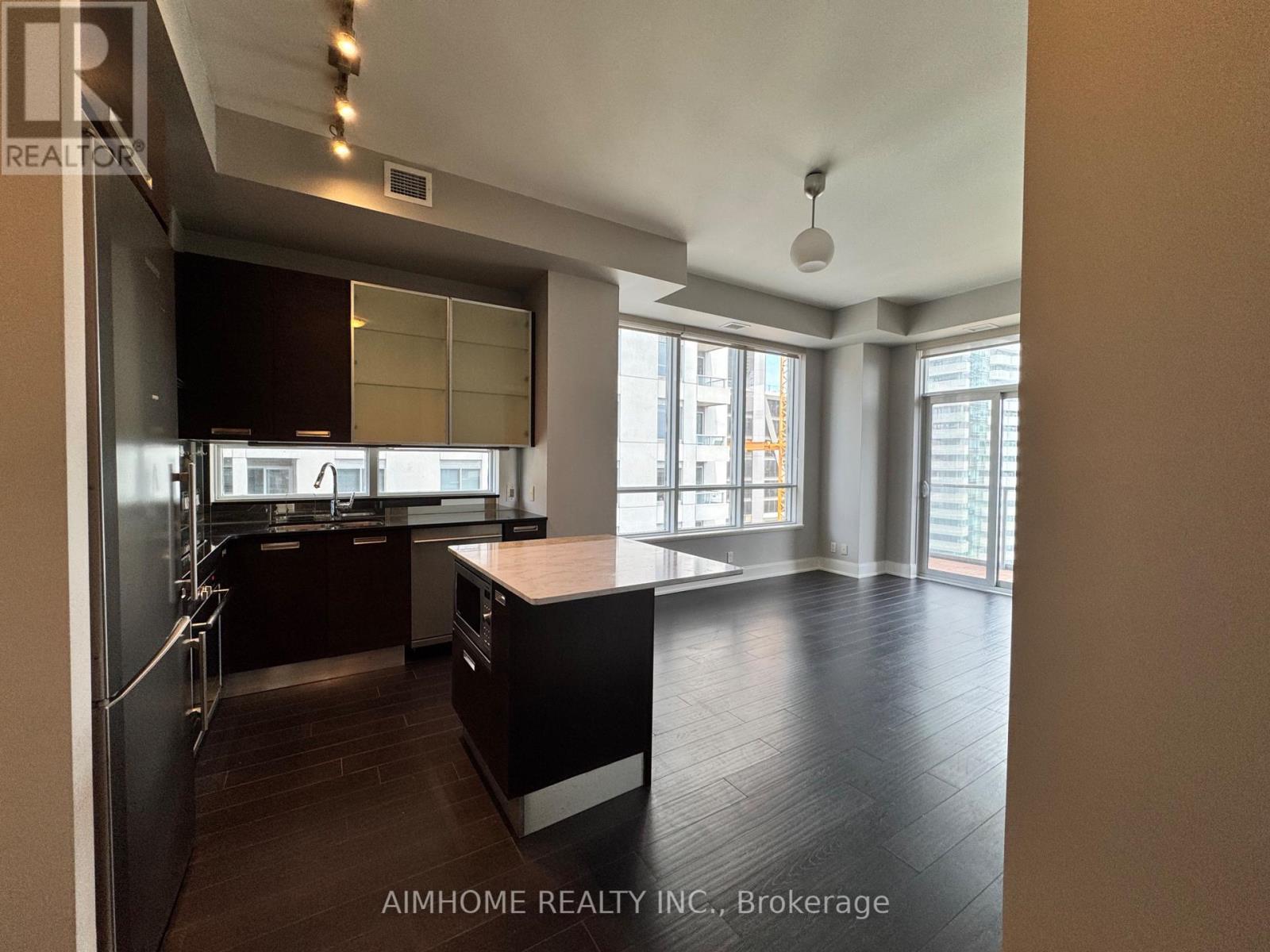 1801 - 21 Balmuto Street, Toronto (Bay Street Corridor), Ontario  M4Y 1R7 - Photo 9 - C13846812