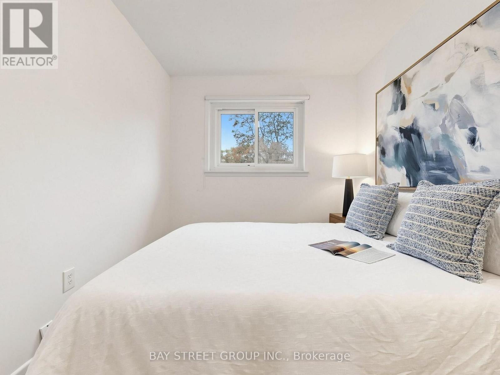 1 Lesgay Crescent, Toronto, Ontario  M2J 2H9 - Photo 18 - C13846818