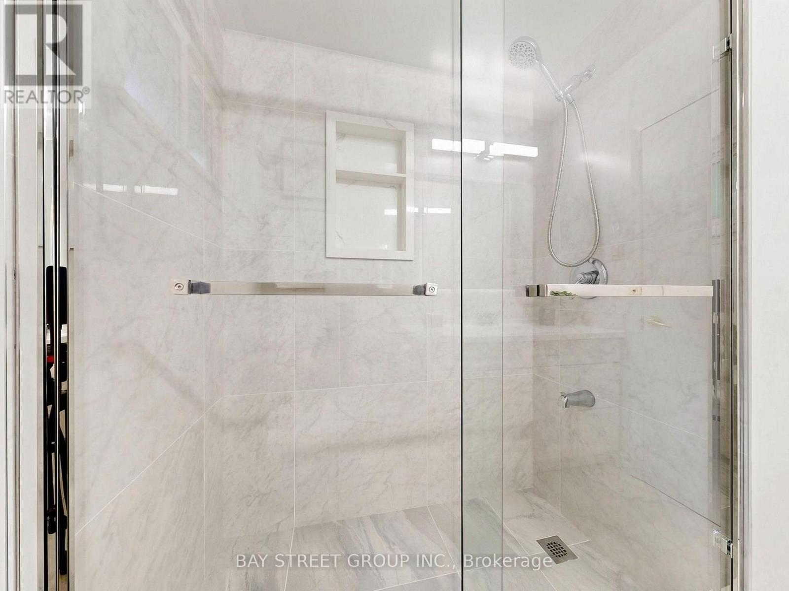 1 Lesgay Crescent, Toronto, Ontario  M2J 2H9 - Photo 23 - C13846818