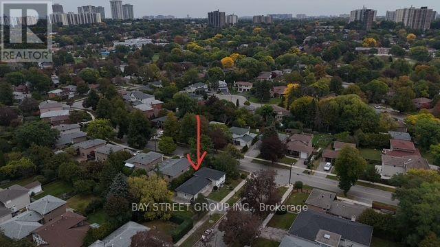 1 Lesgay Crescent, Toronto, Ontario  M2J 2H9 - Photo 37 - C13846818