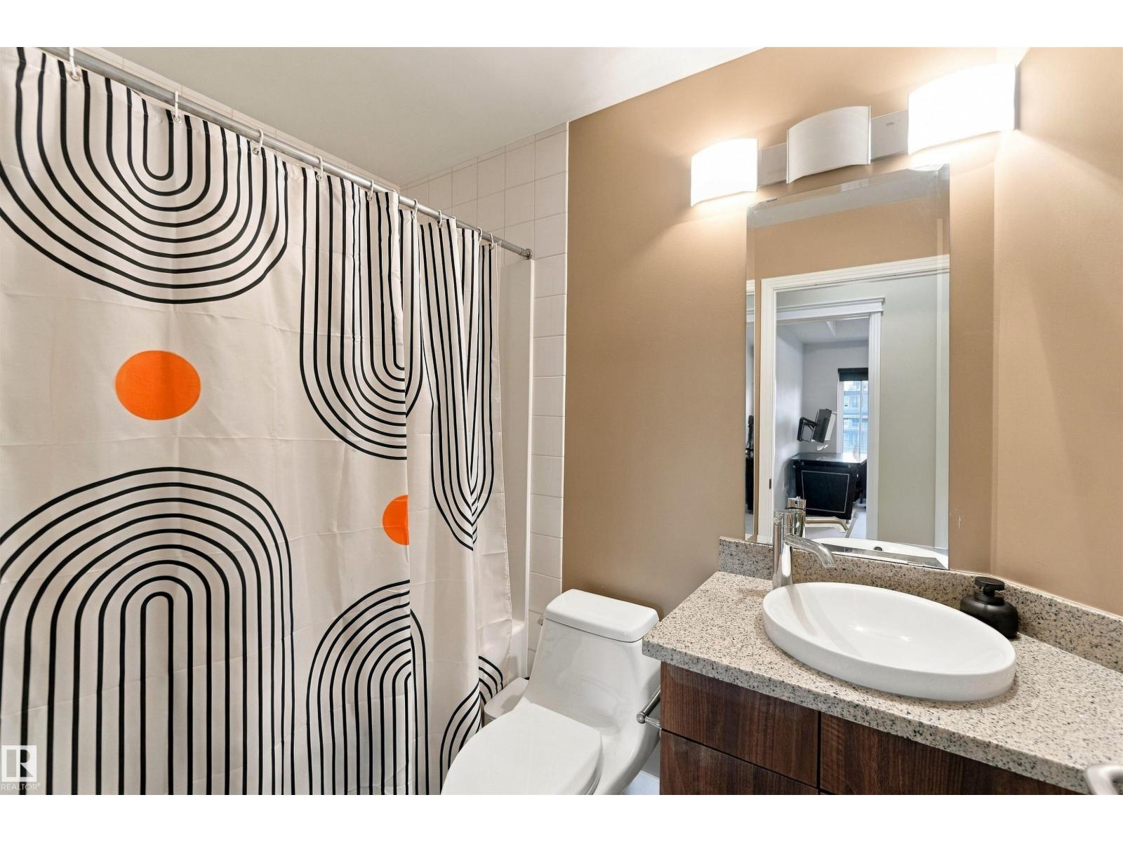 #421 10333 112 ST NW