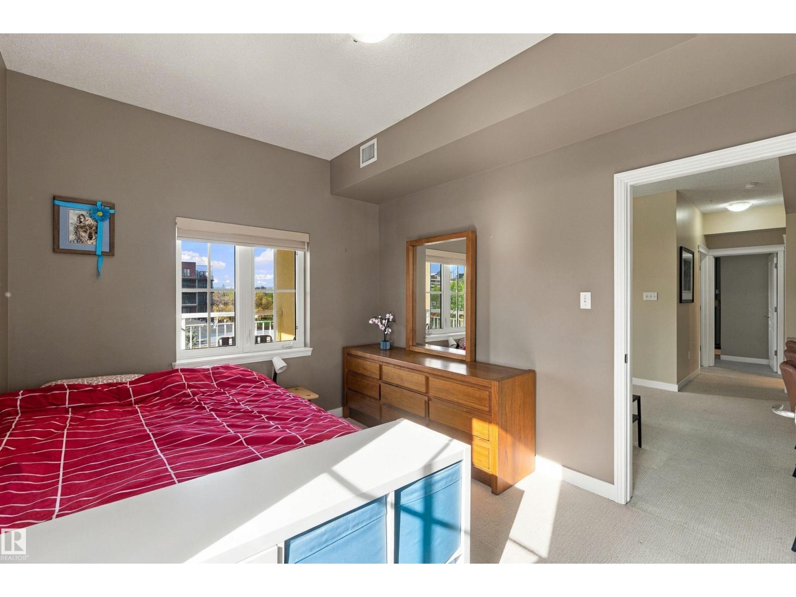 #421 10333 112 ST NW